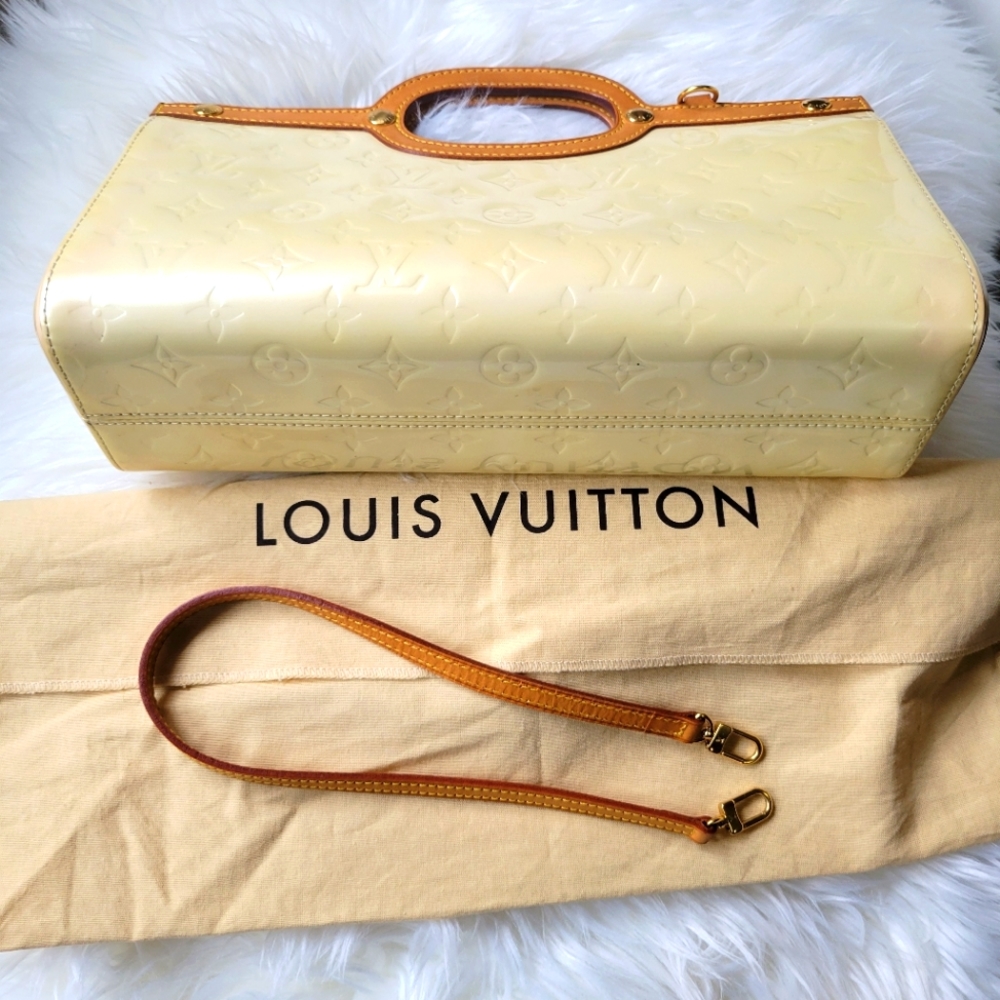 Louis Vuitton Bag - Picture 3 of 9